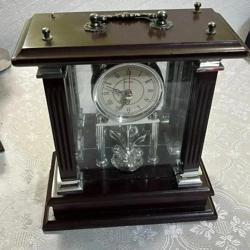 Wallace Silver Smith vintage clock M